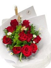 Load image into Gallery viewer, Bouquet of Premium Red Roses
